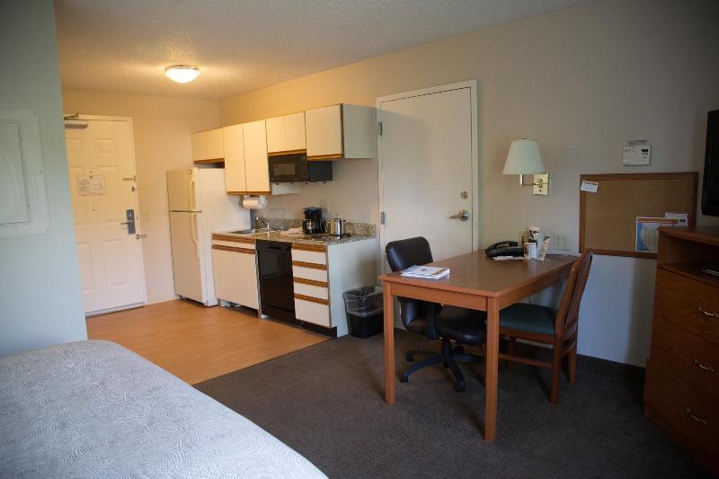 Candlewood Suites Huntersville-Lake Norman Area By Ihg Екстер'єр фото